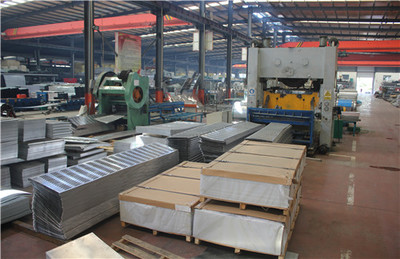 貨運鐵路隔聲屏障多少錢-質量可靠-金標聲屏障工廠