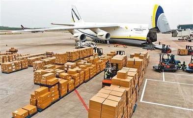 民航局預計“五一”旅客量降七成，大型航司日虧億元，貨運成亮點