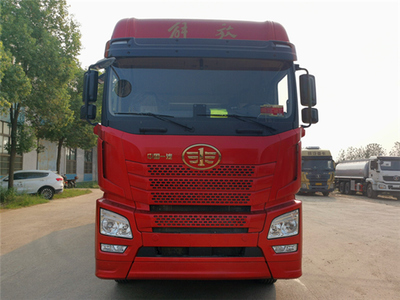國六解放JH6 9米6冷藏車 高效冷鏈運(yùn)輸?shù)膶I(yè)解決方案